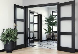Uși Porta cu geam: eleganță și funcționalitate pentru locuința ta